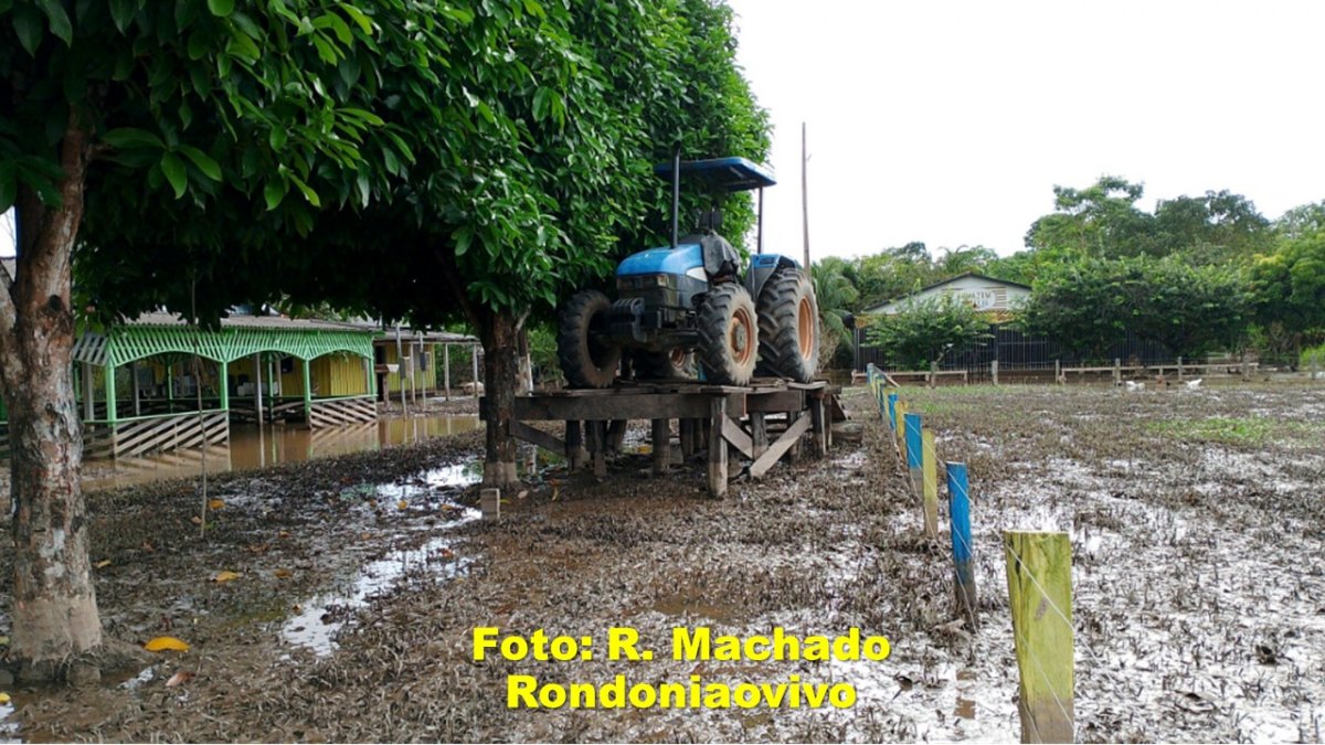 RECOMEÇO DIFICIL: O desafio agora no Baixo Madeira é vencer o lamaçal