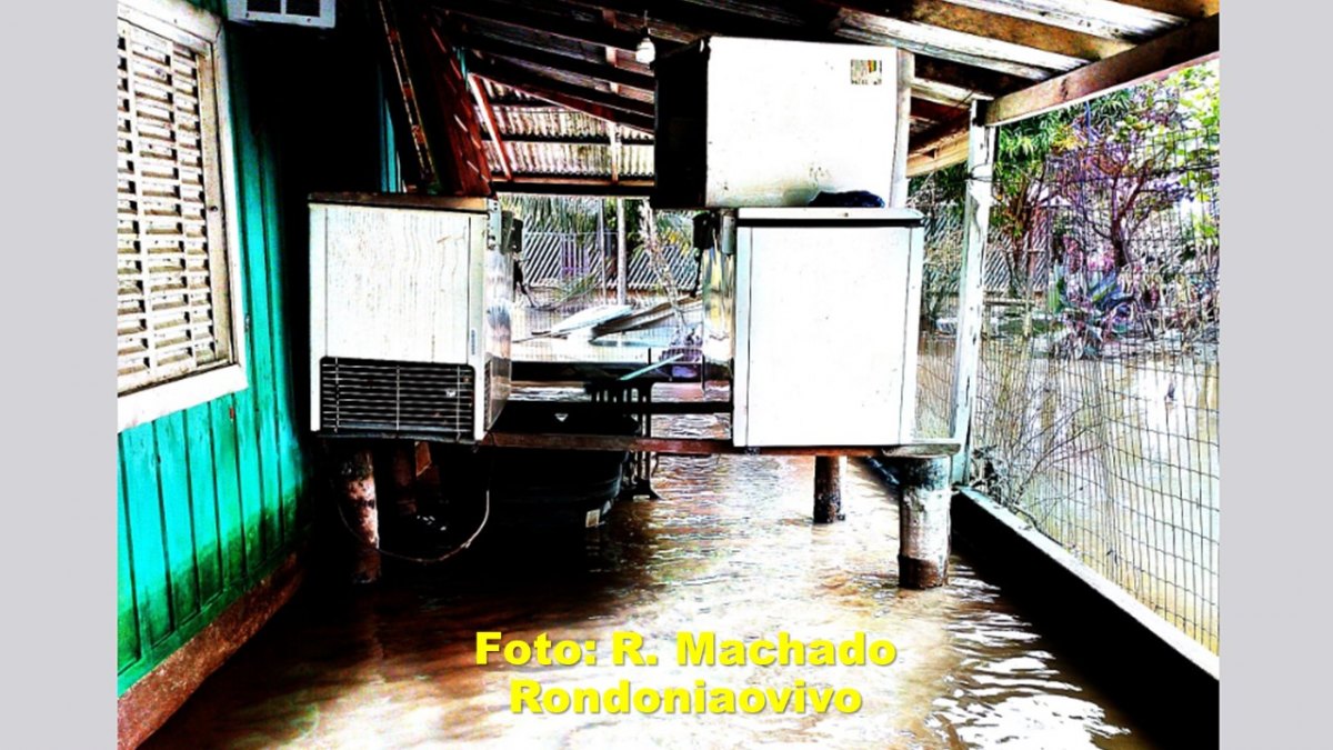 RECOMEÇO DIFICIL: O desafio agora no Baixo Madeira é vencer o lamaçal