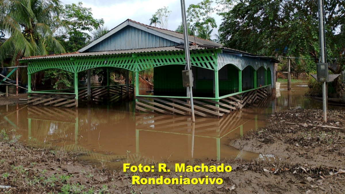 RECOMEÇO DIFICIL: O desafio agora no Baixo Madeira é vencer o lamaçal