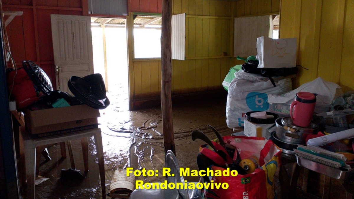 RECOMEÇO DIFICIL: O desafio agora no Baixo Madeira é vencer o lamaçal