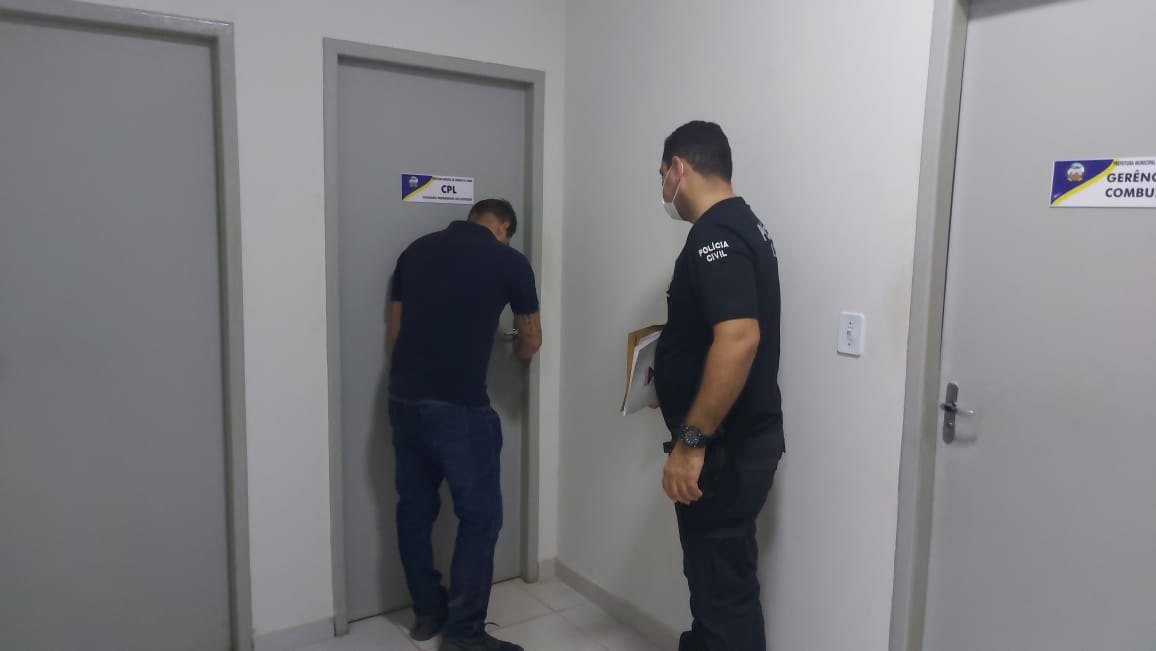 VÍDEO: Casa do prefeito de Candeias é alvo de buscas durante a Operação Articulata