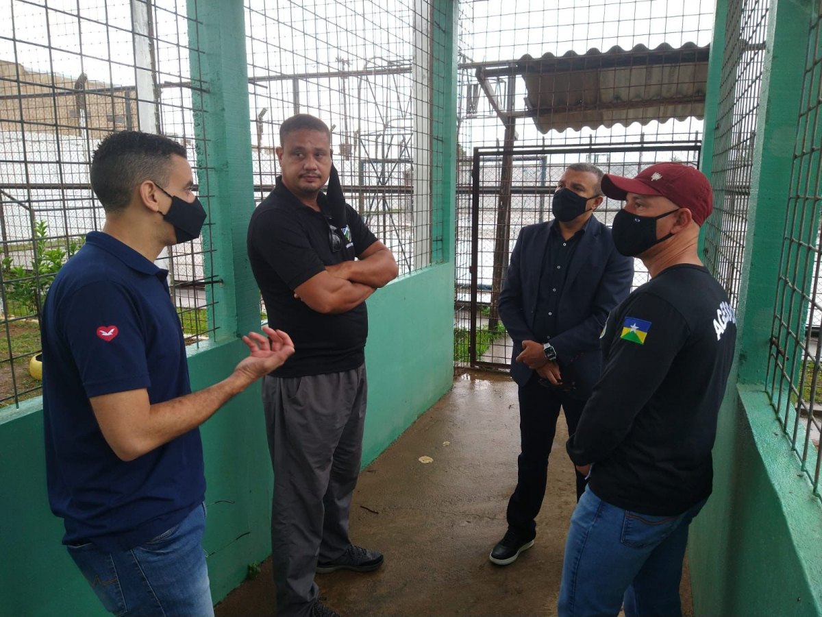 ACOMPANHAMENTO: Deputado Alex Silva visita unidade socioeducativa em Porto Velho 