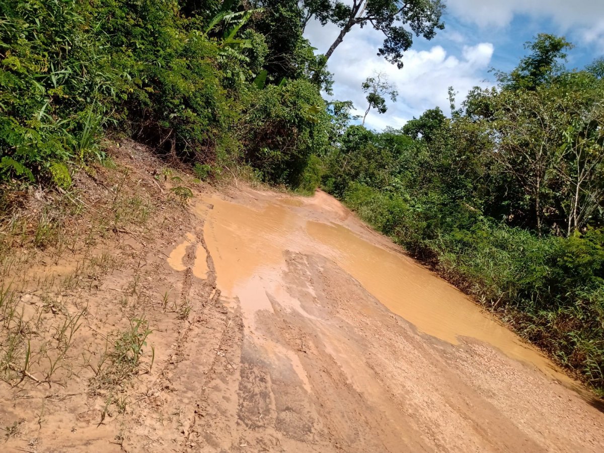 CAOS: Moradores de ramal pedem recuperação urgente à Prefeitura da capital