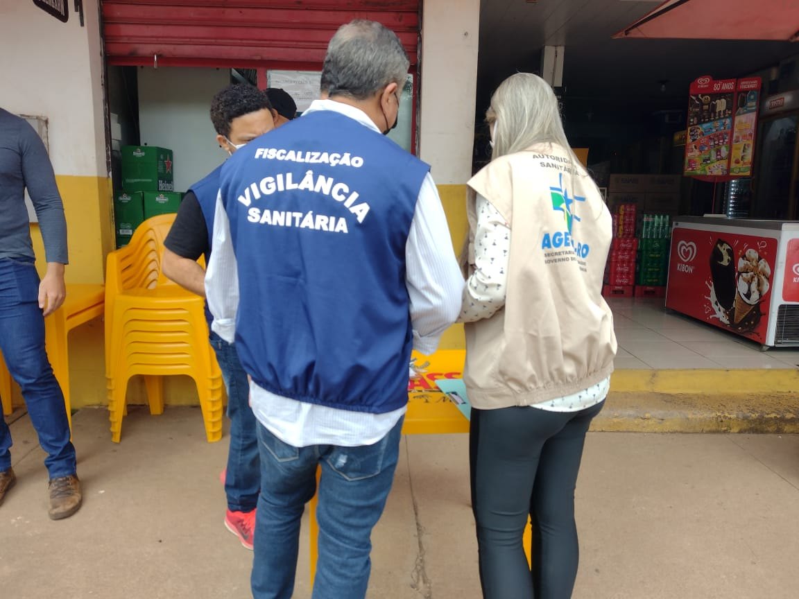 FALSIFICADOS: PC e Vigilância Sanitária fazem operação em empresa de venda de medicamentos