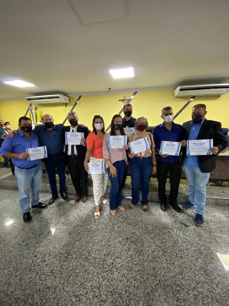 RECONHECIMENTO: Câmara homenageia policiais civis e atletas de taekwondo