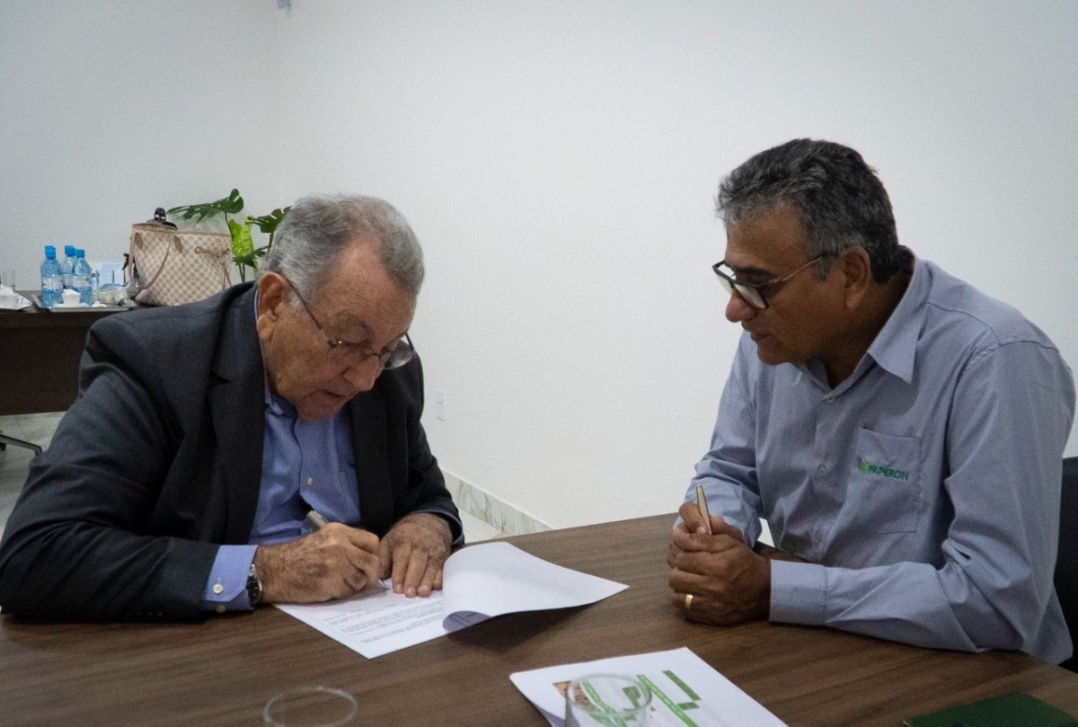  Presidente da CNA, João Martins, faz visita às instalações da Faperon