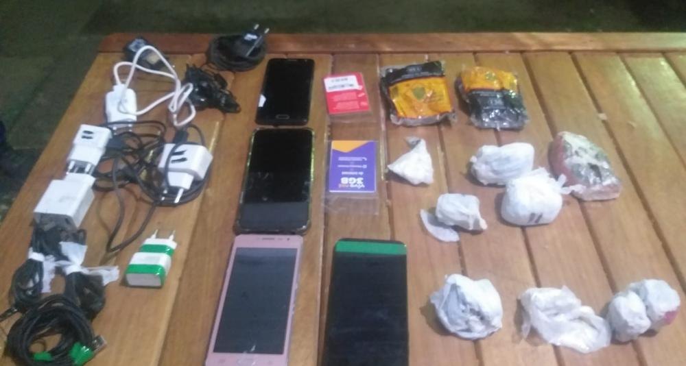 NO PANDA: Polícia Penal flagra quadrilha tentando jogar drogas e celulares em presídio