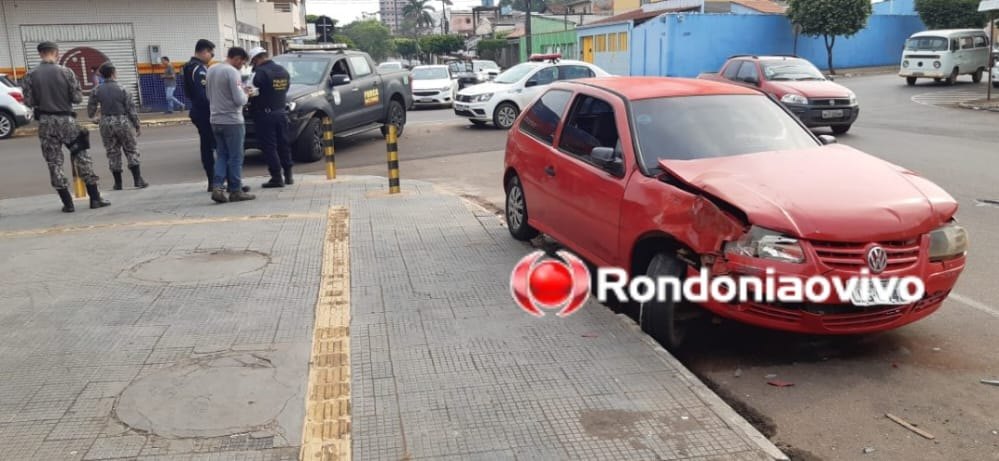MULHER FERIDA: Viatura da Força Nacional avança cruzamento e provoca acidente na Calama