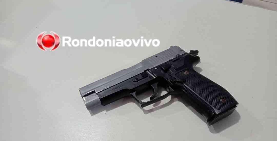 PAROU NA CADEIA: Mulher com pistola de brinquedo tenta assaltar adolescente