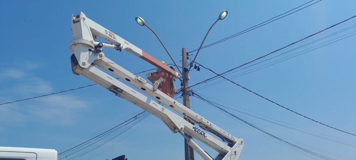 EDWILSON NEGREIROS: Prefeitura realiza serviço de iluminação em bairro após pedido do vereador 