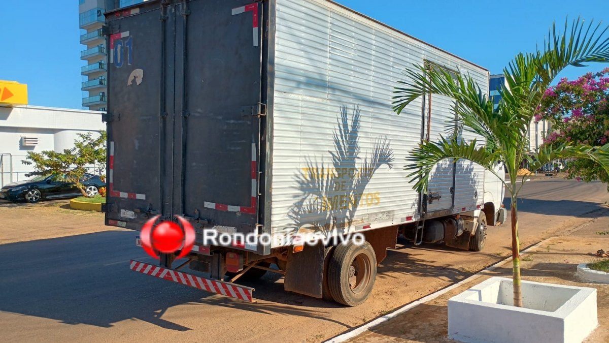 ESCAPOU DA MORTE: Grave acidente é  registrado entre moto e caminhão na Avenida Calama