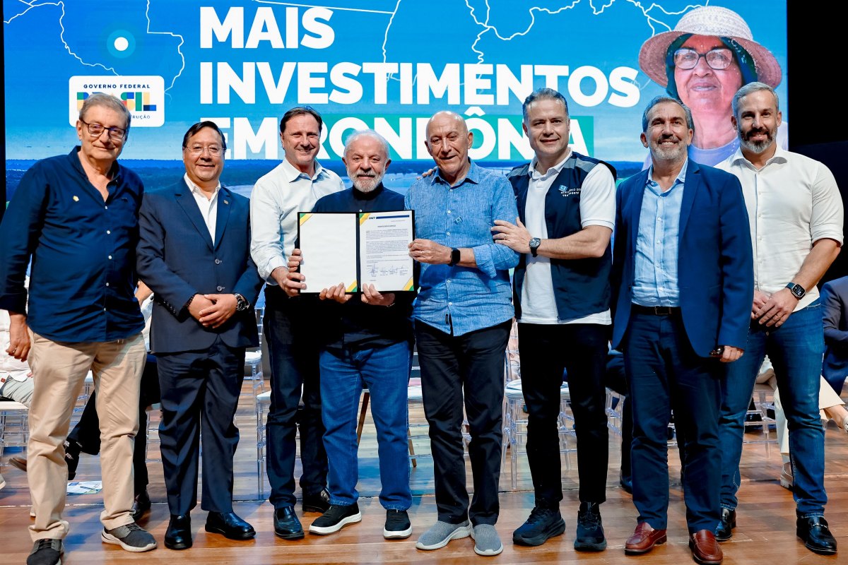 CONFÚCIO MOURA: Prestígio e reconhecimento na visita do presidente Lula a Rondônia