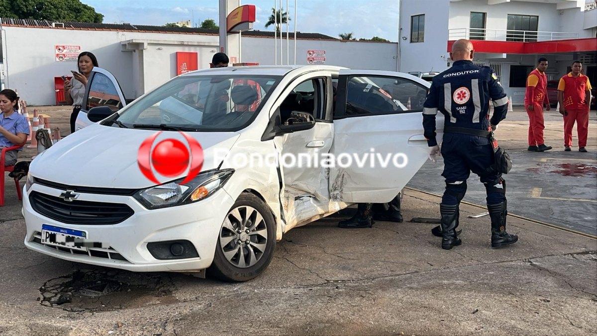 INVADIU: Carro bate em bomba de gasolina e duas mulheres ficam feridas após acidente