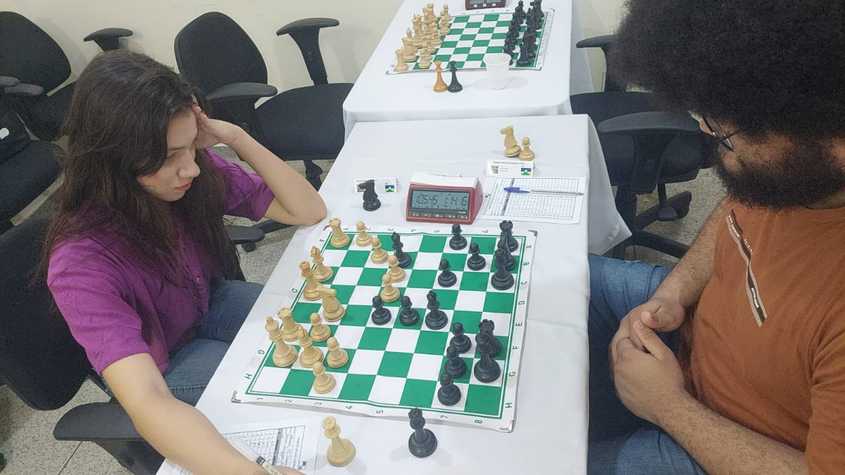 PORTO VELHO CHESS CLUB: Robson Amorim assume liderança em fase decisiva de torneio