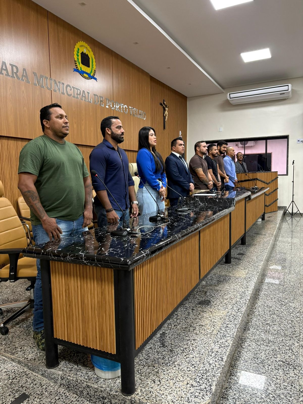 EDIMILSON DOURADO: Vereador homenageia mestre de artes marciais por contribuição ao esporte em Rondônia