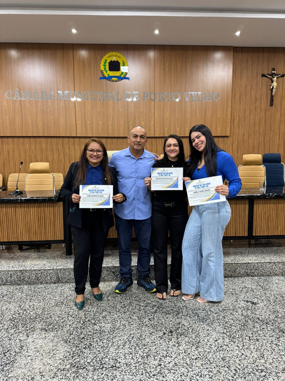 EDIMILSON DOURADO: Vereador homenageia mestre de artes marciais por contribuição ao esporte em Rondônia