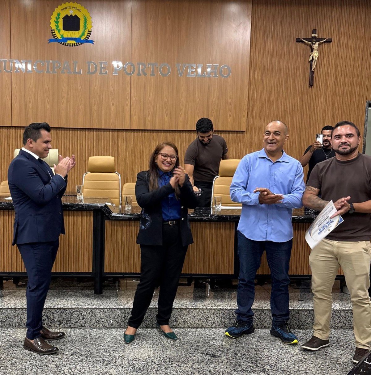 EDIMILSON DOURADO: Vereador homenageia mestre de artes marciais por contribuição ao esporte em Rondônia