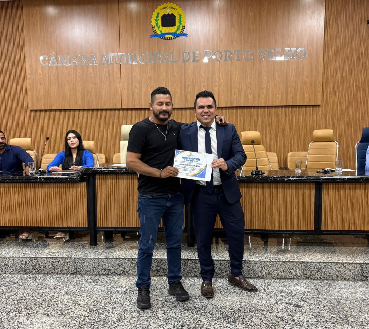 EDIMILSON DOURADO: Vereador homenageia mestre de artes marciais por contribuição ao esporte em Rondônia