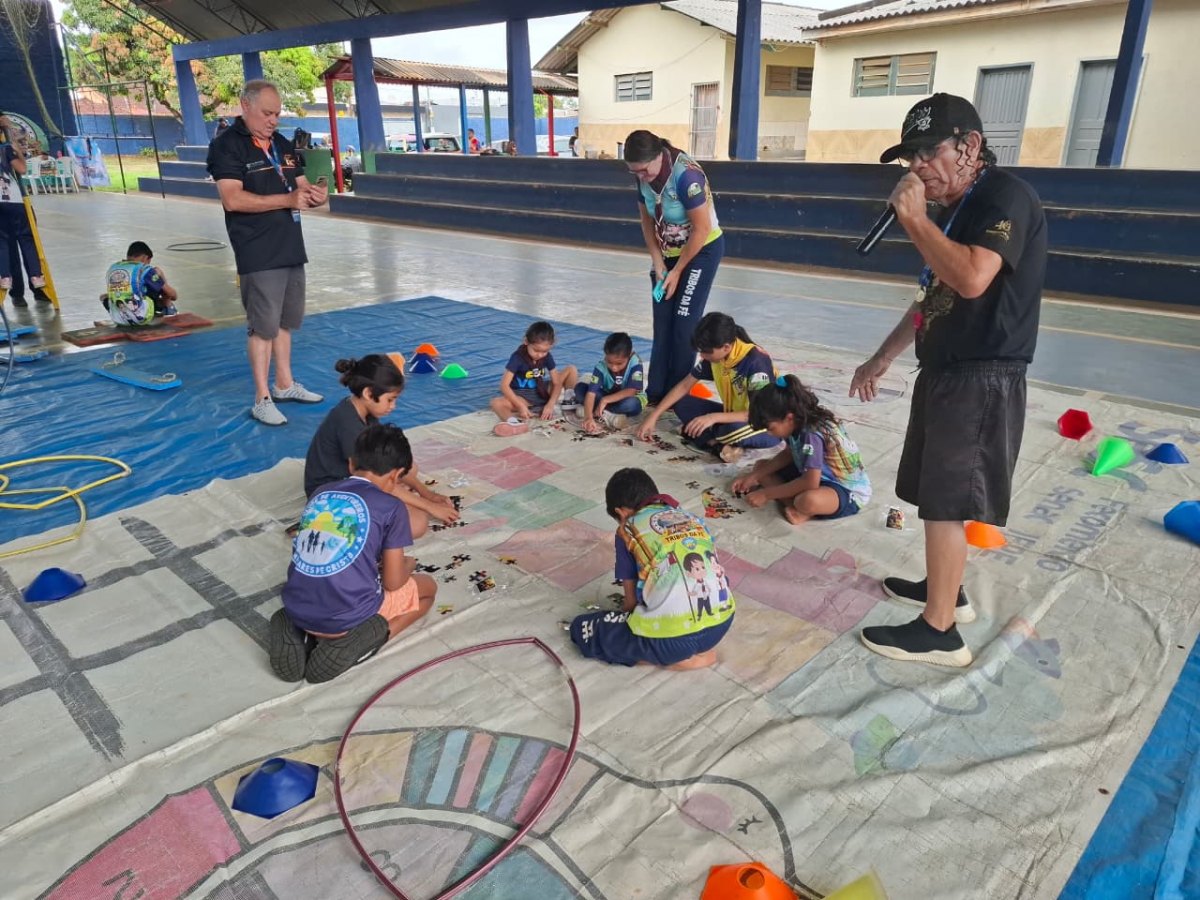 DBV POR UM DIA: Desbravadores promovem ação comunitária e educativa em escola de Porto Velho