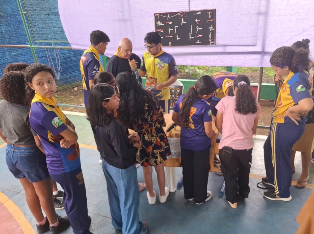 DBV POR UM DIA: Desbravadores promovem ação comunitária e educativa em escola de Porto Velho