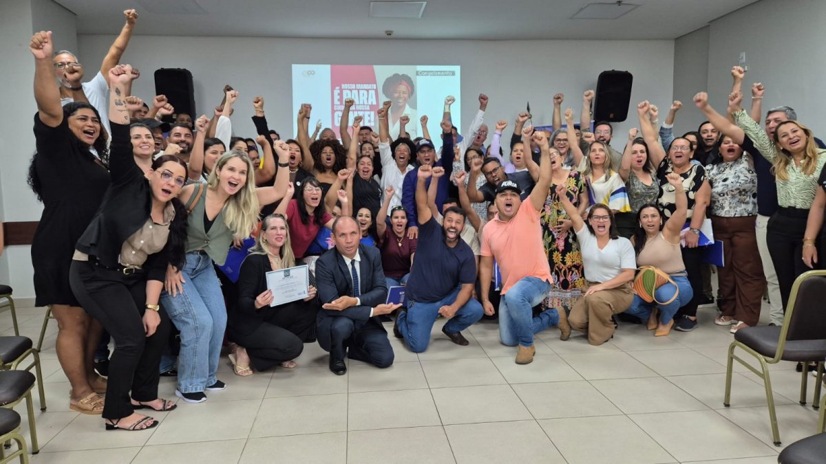 SILVIA CRISTINA: Fundação Francisco Dornelles promove capacitação para fortalecer lideranças