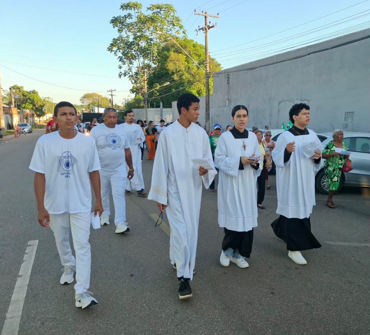 TRADIÇÃO CATÓLICA: Comunidade São Pedro celebra solenidade com procissão fluvial em Porto Velho