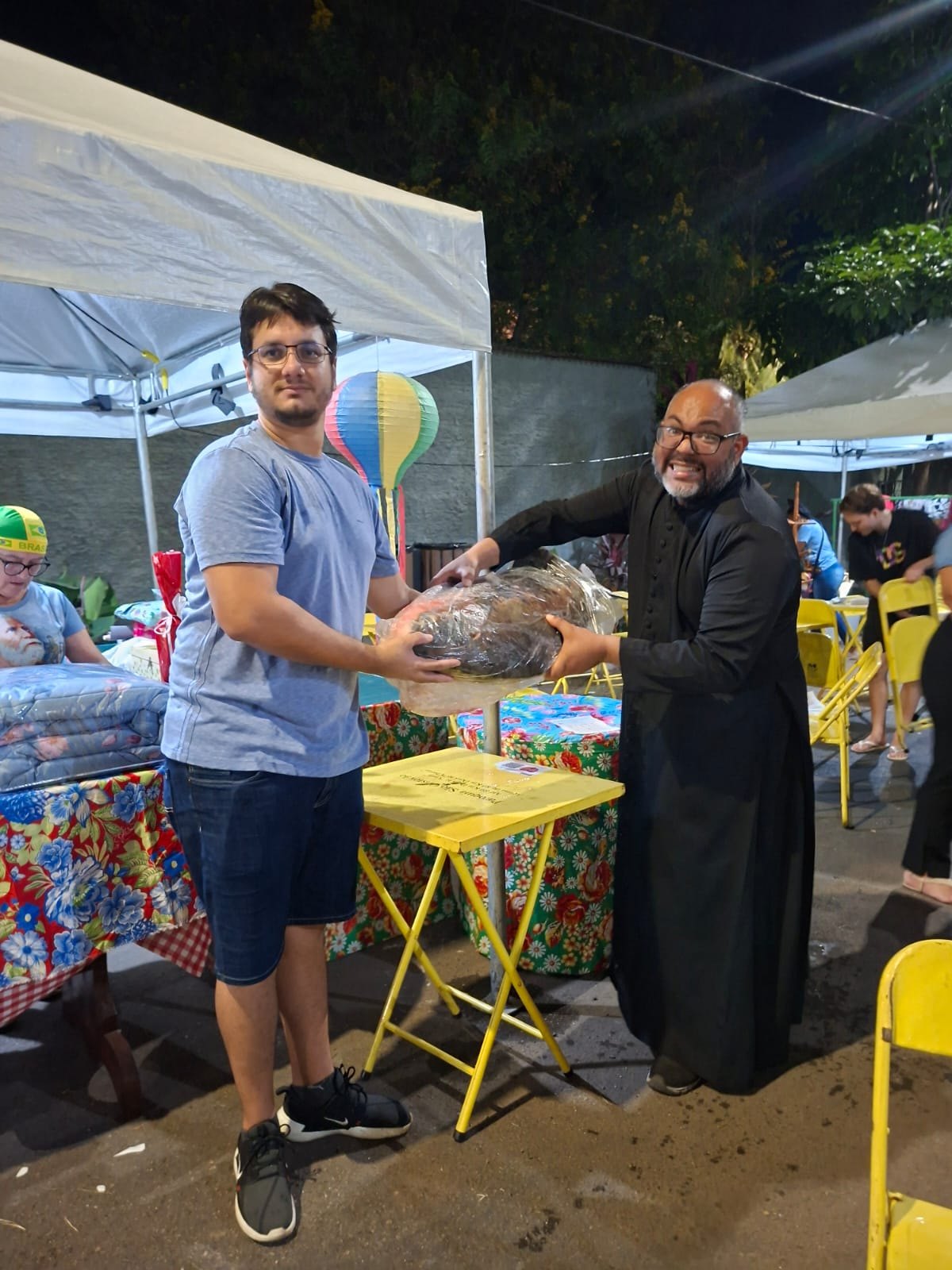 TRADIÇÃO CATÓLICA: Comunidade São Pedro celebra solenidade com procissão fluvial em Porto Velho