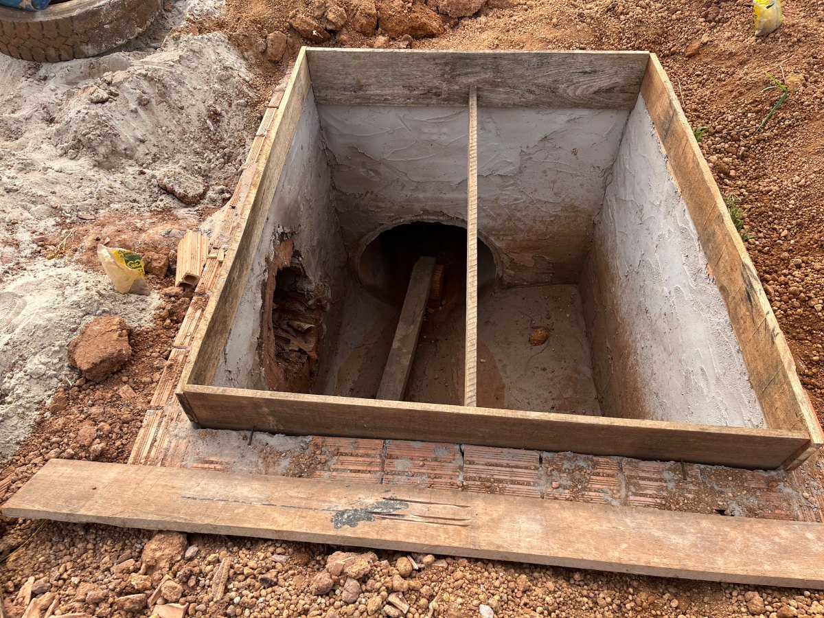 FISCALIZAÇÃO: Márcio Pacele fiscaliza obra de drenagem em Vista Alegre do Abunã
