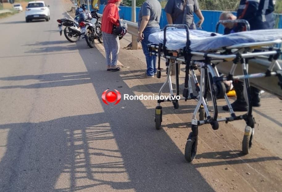 URGENTE: Motociclista quebra a perna após queda no viaduto