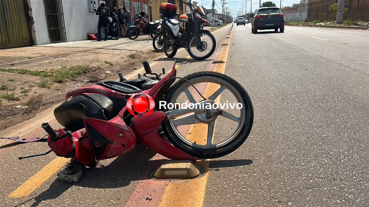 URGENTE: Motociclista sem capacete e na contramão fica em estado grave ao sofrer queda