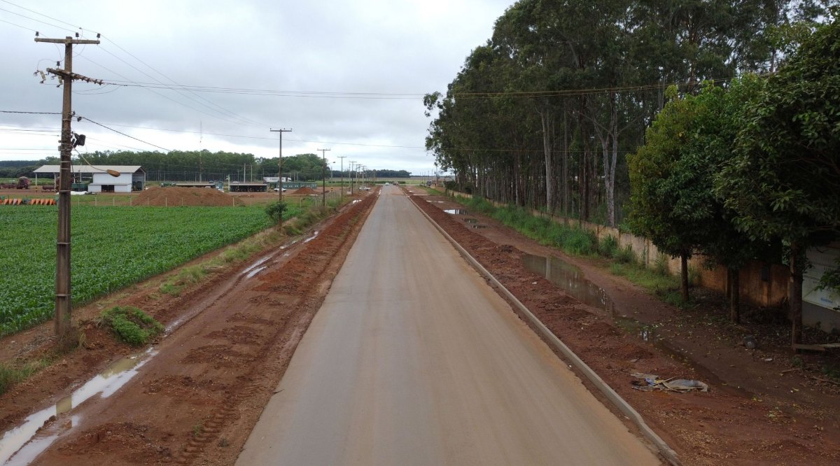 EZEQUIEL NEIVA: Obras de asfaltamento dos acessos da CTR avançam com investimento do deputado