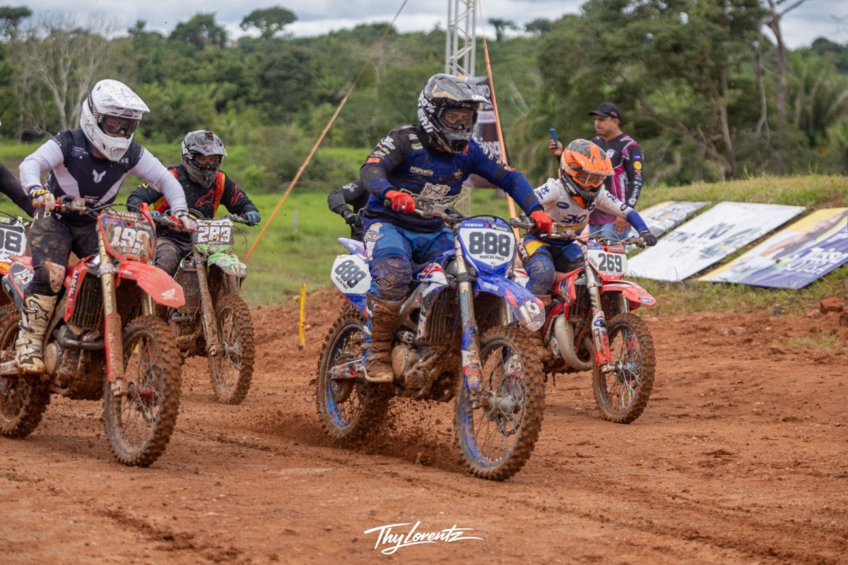 CHOVEU MUITO: Motocross em Nova Mamoré exigiu força e garra dos pilotos e da organização