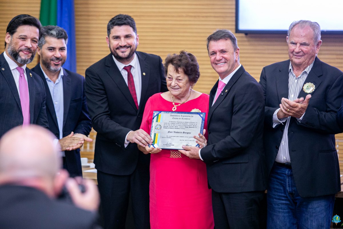 MÉRITO DE PIONEIRISMO: Eucatur e as diretoras Ana e Nair Gurgacz recebem homenagens em Rondônia
