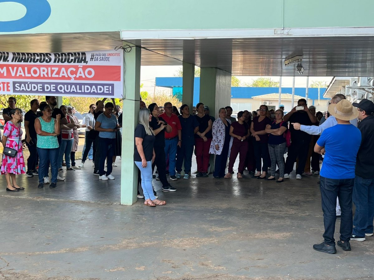 HOSPITAIS: Servidores da saúde estadual estão reunidos para decidir sobre paralisação
