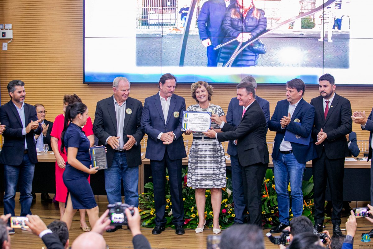 MÉRITO DE PIONEIRISMO: Eucatur e as diretoras Ana e Nair Gurgacz recebem homenagens em Rondônia