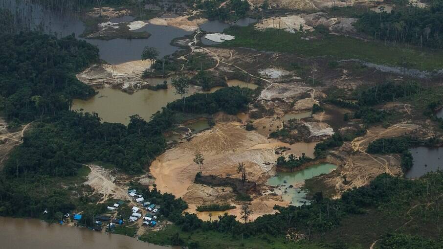 DEVASTAÇÃO: Governo lança programa para incentivar o garimpo com foco na Amazônia