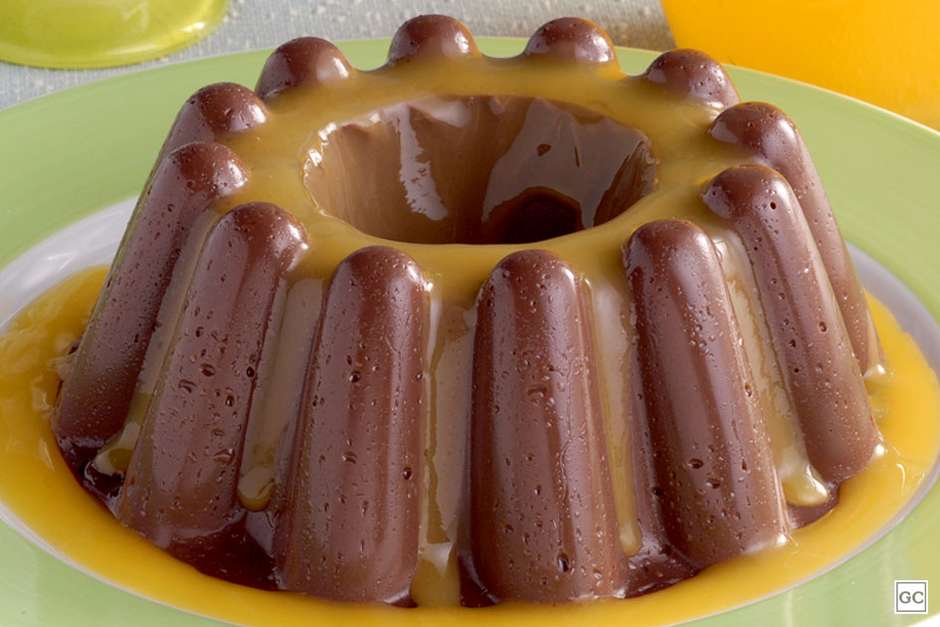 RECEITA: Gelado de chocolate com calda de laranja