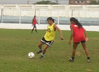 FUTEBOL FEMININO - Genus segue trabalhando forte para estréia na Copa do Brasil