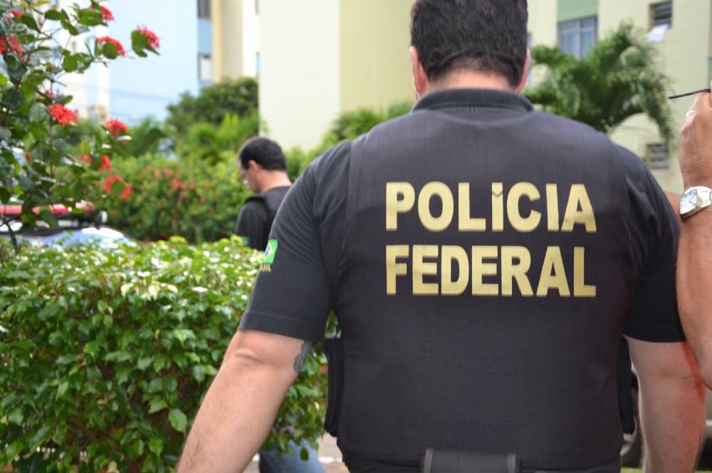 TREINAMENTO: Policial federal é baleado acidentalmente na capital