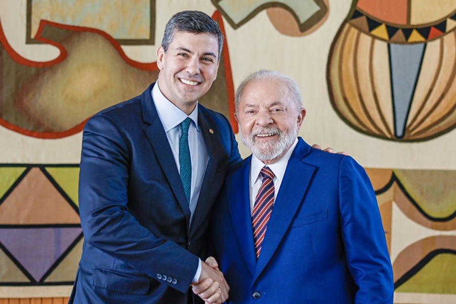 RELAÇÕES EXTERIORES: Lula participa da posse do presidente do Paraguai nesta terça (15)