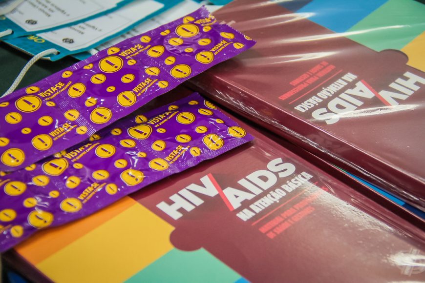 PRIVACIDADE: Pessoas com HIV, hepatites, hanseníase ou tuberculose tem direito ao sigilo