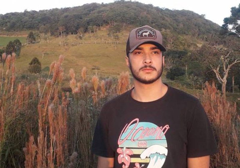 TRAGÉDIA: Universitário de 21 anos morre em fazenda após ter moto atingida por picape em RO