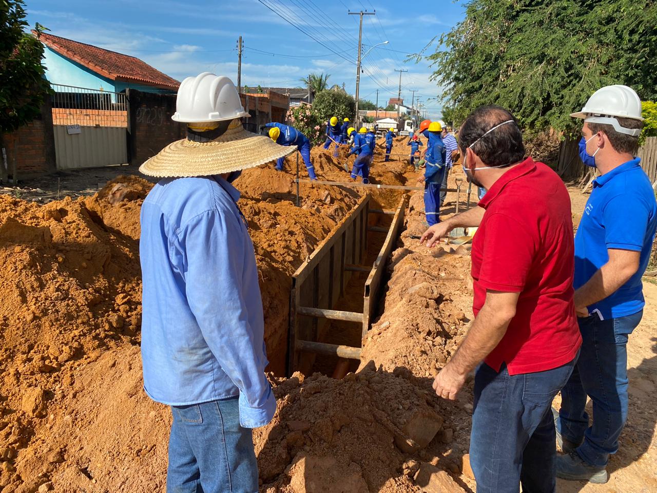 JI-PARANÁ: Laerte Gomes comprova que falta de fiscalização do DER atrasa obras 