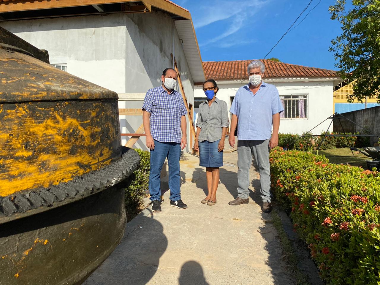 EM ALVORADA DO OESTE: Laerte Gomes visita reforma da Creche Municipal Fátima Moroskoski de Azevedo 