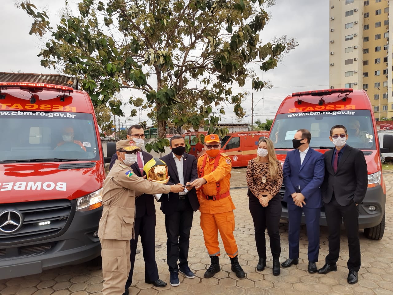 DEPUTADO: Alex Silva entrega mais duas unidades de resgate para o Corpo de Bombeiros