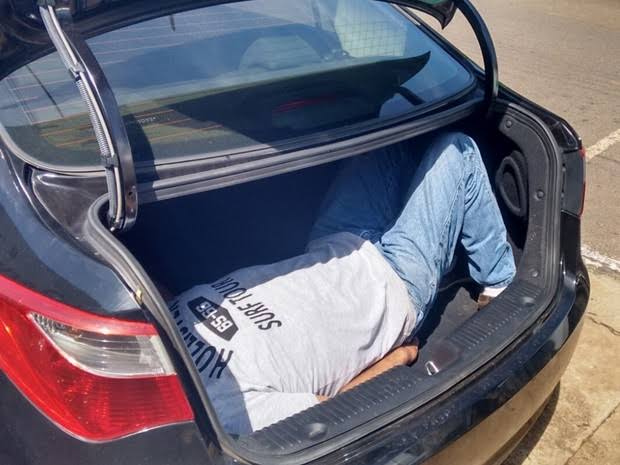 DE NOVO: Assaltantes sequestram mais um motorista de aplicativo e fazem roubo em residência 