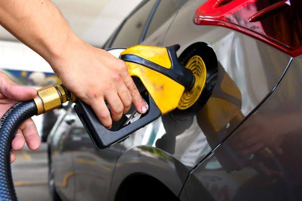 SEU BOLSO: Gasolina e diesel sobem pela segunda semana seguida no Brasil