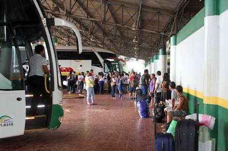 DORMINDO: Mulher é estuprada por idoso durante viagem em ônibus na BR-364