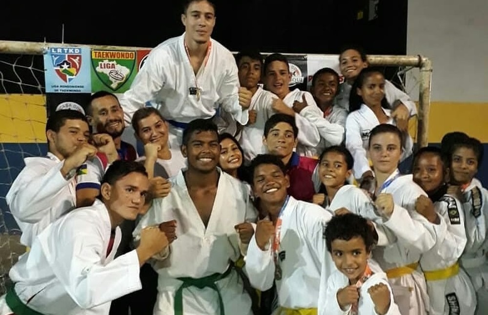 CAMPEÃO: Lutador de MMA conquista 1º lugar em Open de taekwondo em RO