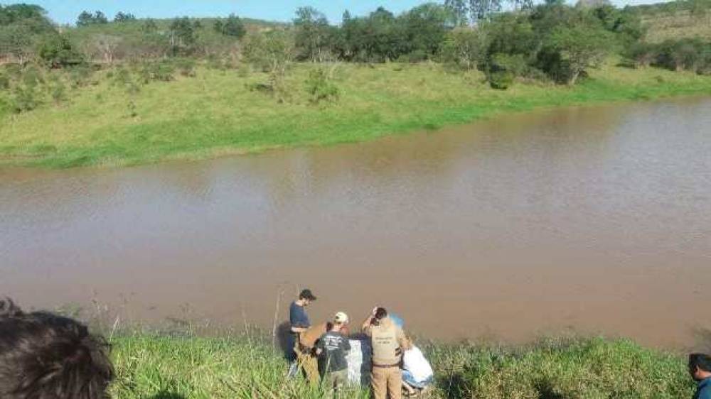 MISTÉRIO: Corpo de jovem é encontrado boiando em represa de fazenda em RO